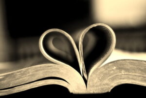 آهنگ I Am A Woman (Now Me) از Naomi Yohani آهنگ Naomi Yohani بنام I Am A Woman